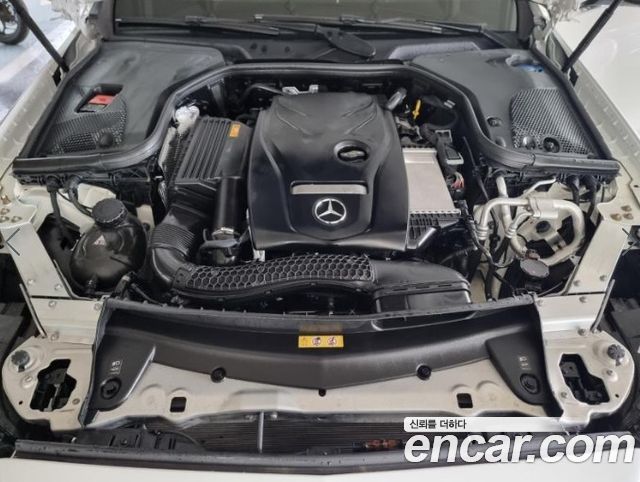 Mercedes-Benz E-Class (W213) E300 4MATIC Avnatgarde 2019 — фото 23