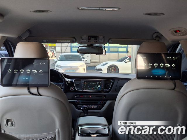 Kia Carnival 9-seater Prestige 2015 — фото 8