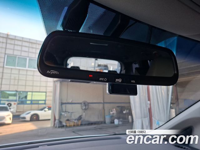 Kia Carnival 9-seater Prestige 2015 — фото 20