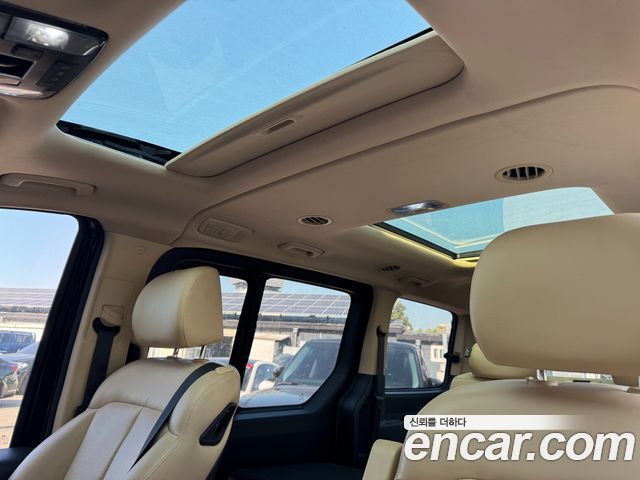 Hyundai Staria 4WD Tourer 9-Seater Modern 2022 — фото 15