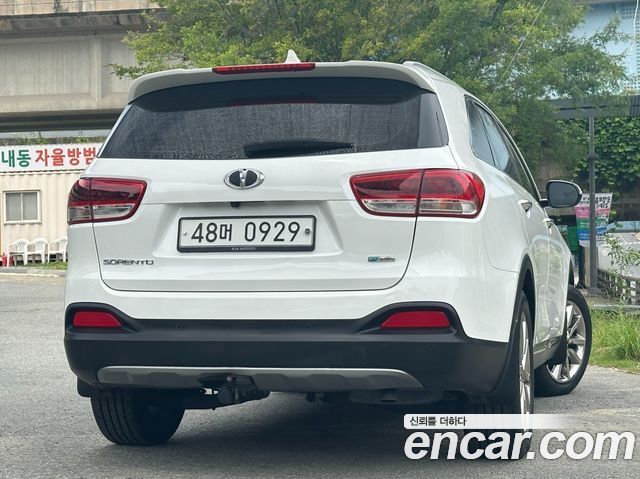 Kia Sorento Diesel 2.0 2WD Noblesse Special 2016 — фото 4