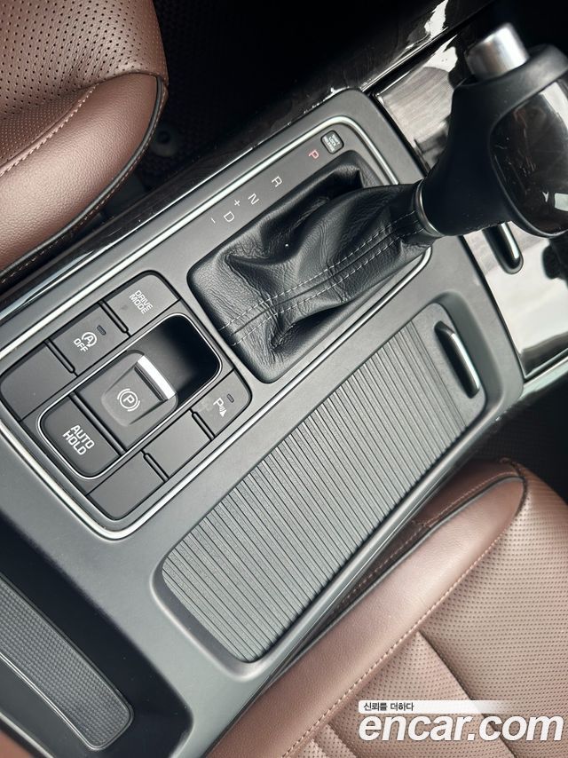 Kia Sorento Diesel 2.0 2WD Noblesse Special 2016 — фото 9