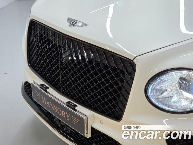 Bentley Bentayga 4.0 V8 Base 2024 — фото 6