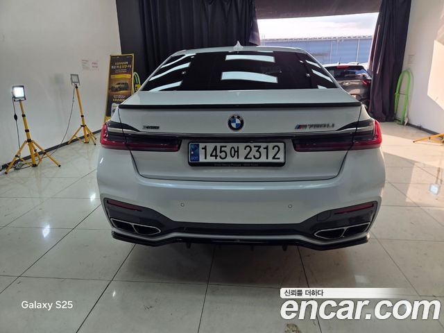 BMW 7 Series (G11) M760Li xDrive 2022 — фото 4