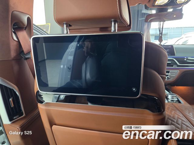 BMW 7 Series (G11) M760Li xDrive 2022 — фото 9