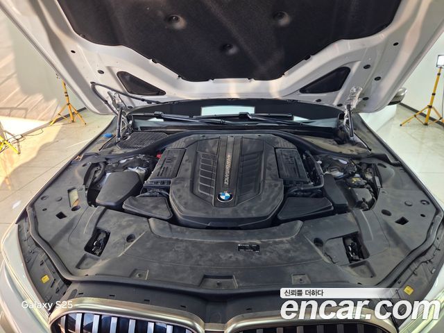 BMW 7 Series (G11) M760Li xDrive 2022 — фото 21