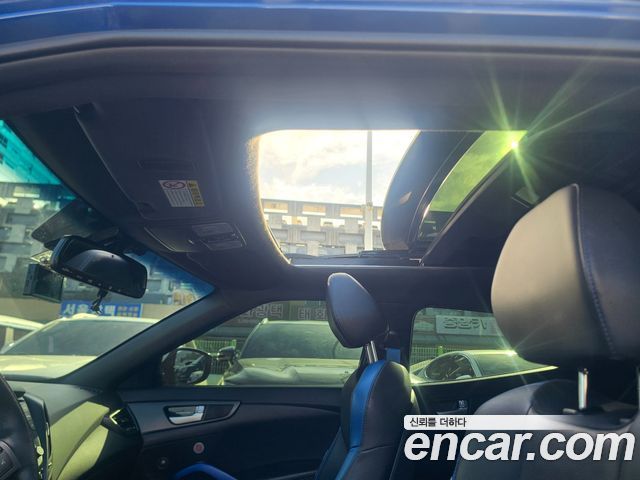 Hyundai Veloster 1.6 Turbo D Spec 2017 — фото 8