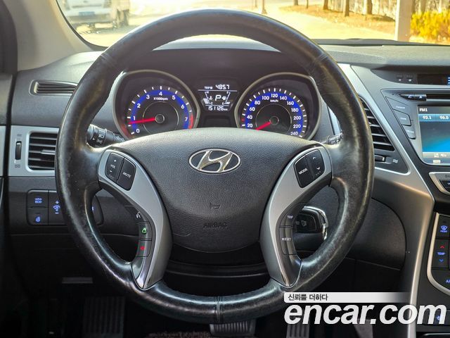 Hyundai Avante 1.6 GDi Smart Standard 2016 — фото 21