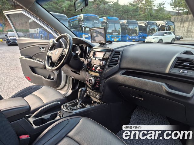 KG Mobility (SsangYong) Tivoli Air Diesel RX 4WD 2017 — фото 8