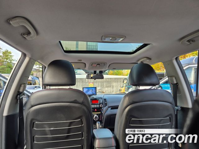 KG Mobility (SsangYong) Tivoli Air Diesel RX 4WD 2017 — фото 15