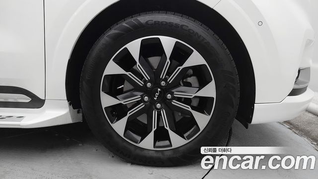 Kia Carnival (IV) Gasoline 7-Seater Hi-Limousine Signature 2023 — фото 5