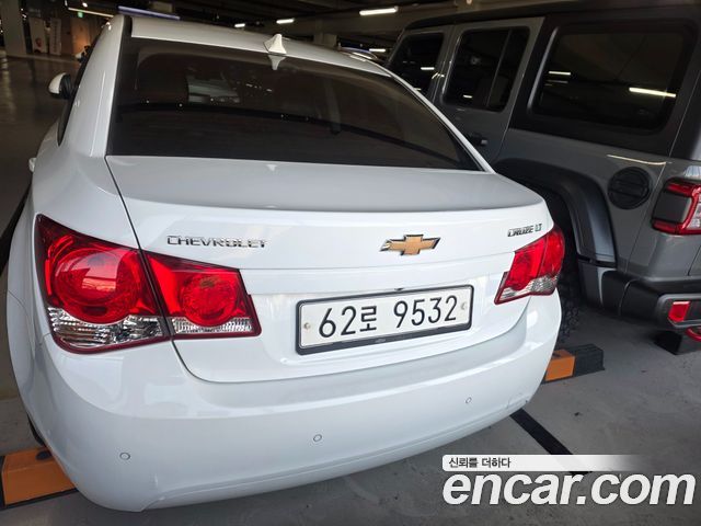 Chevrolet Cruze 1.8 LT 2012 — фото 2