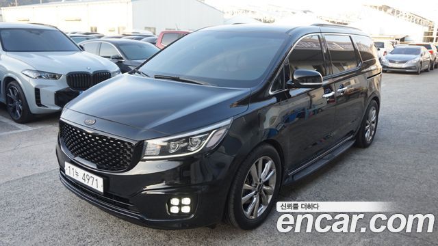 Kia Carnival 7-seater Limousine VIP 2016 — фото 10