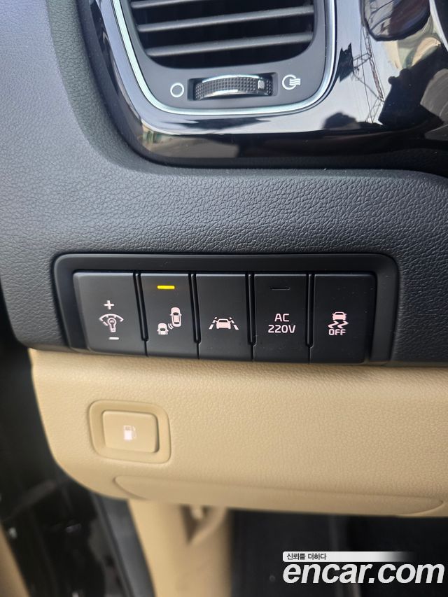 Kia Carnival Gasoline 7-Seater Hi-Limousine President 2019 — фото 6