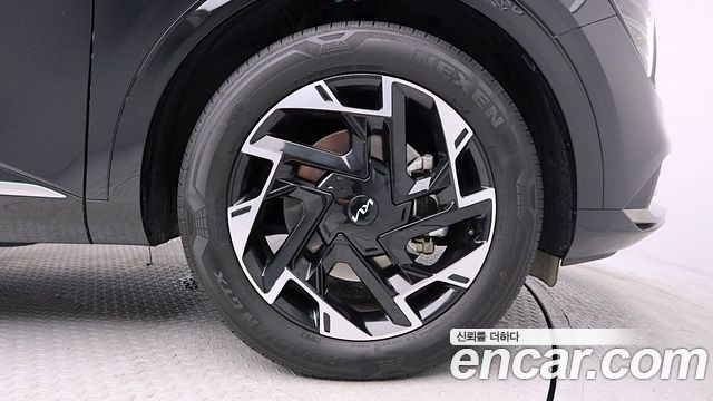 Kia Sportage (V) LPG 2.0 2WD Noblesse 2023 — фото 23