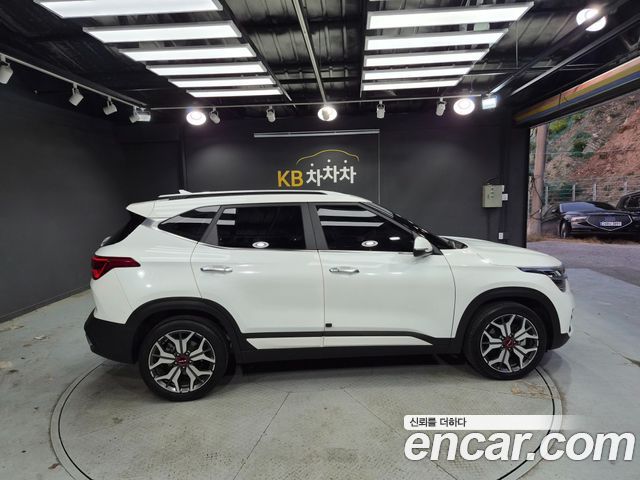 Kia Seltos Gasoline 1.6 Turbo 2WD Signature 2022 — фото 4