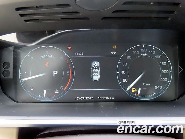 Land Rover Range Rover (IV) 4.4 SDV8 Vogue SE DIESEL 2016 — фото 9