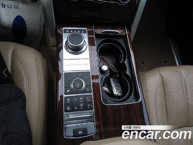 Land Rover Range Rover (IV) 4.4 SDV8 Vogue SE DIESEL 2016 — фото 10