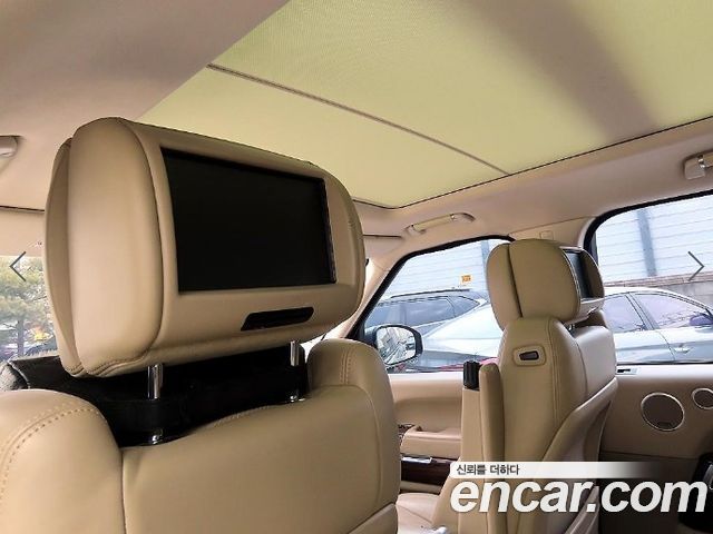 Land Rover Range Rover (IV) 4.4 SDV8 Vogue SE DIESEL 2016 — фото 17