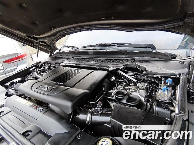 Land Rover Range Rover (IV) 4.4 SDV8 Vogue SE DIESEL 2016 — фото 23