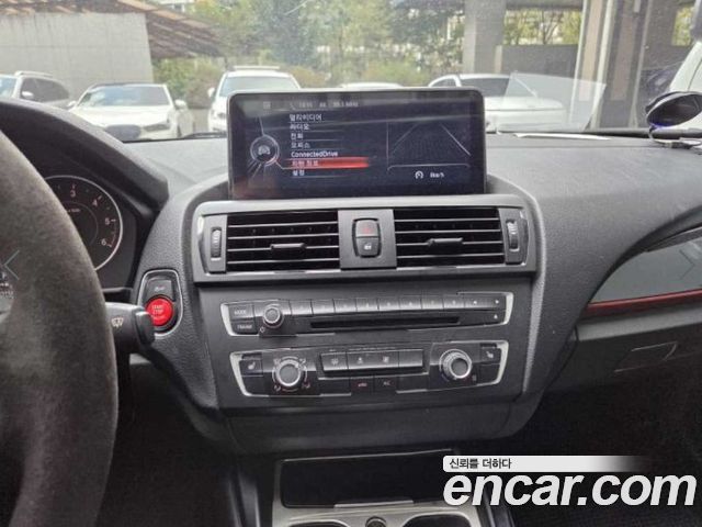 BMW 1 Series (F20) 118d Sport 5Door 2015 — фото 5
