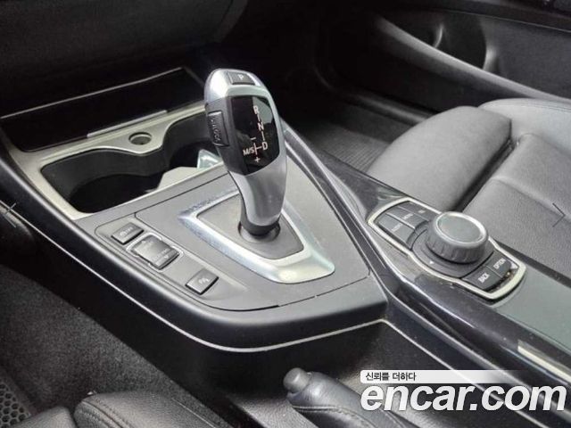 BMW 1 Series (F20) 118d Sport 5Door 2015 — фото 7