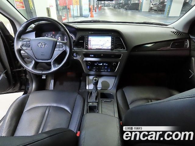 Hyundai Sonata (LF) 2.0 Premium 2015 — фото 10