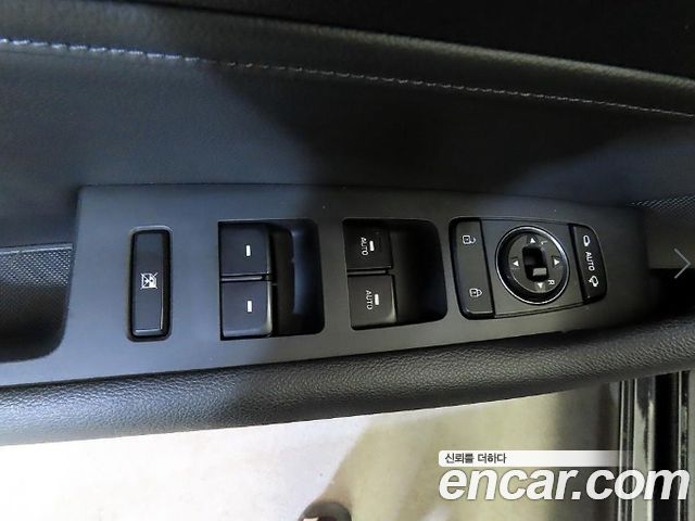 Hyundai Sonata (LF) 2.0 Premium 2015 — фото 17