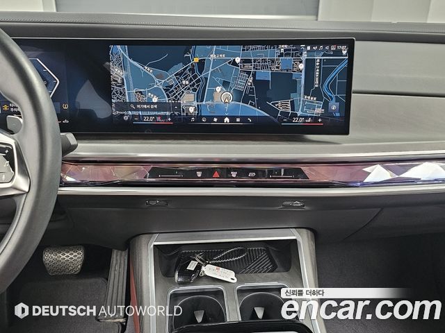BMW 7 Series (G70) 740i sDrive Design Pure Excellence 2023 — фото 18