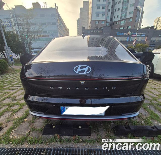 Hyundai Grandeur (GN7) 2,5 Gasoline 2WD Exclusive