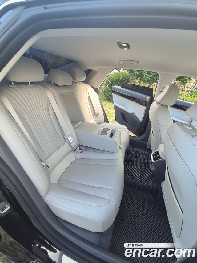 Hyundai Grandeur (GN7) 2,5 Gasoline 2WD Exclusive 2023 — фото 6
