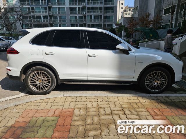 Porsche Cayenne 4.2 S Diesel 958 2015 — фото 4