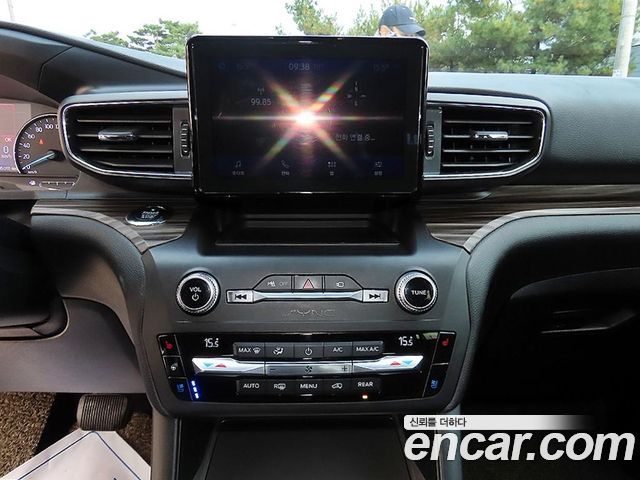 Ford Explorer (VI) 2.3 LimIted 4WD 2020 — фото 16