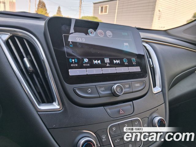 Chevrolet Malibu 2.0 Turbo LT Permium 2018 — фото 24