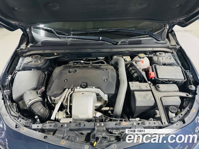 Chevrolet Malibu 2.0 Turbo LTZ Premium 2017 — фото 6