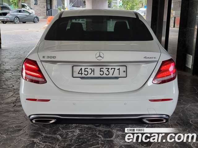 Mercedes-Benz E-Class (W213) E300 4MATIC Avnatgarde 2019 — фото 4
