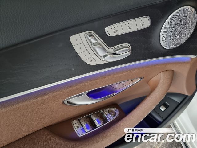 Mercedes-Benz E-Class (W213) E300 4MATIC Avnatgarde 2019 — фото 7