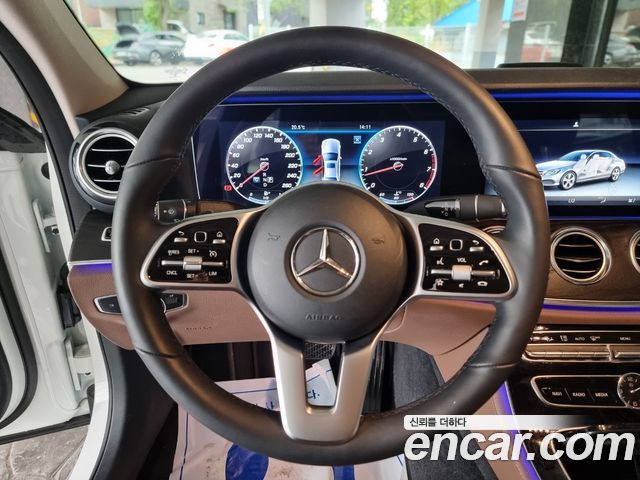 Mercedes-Benz E-Class (W213) E300 4MATIC Avnatgarde 2019 — фото 9