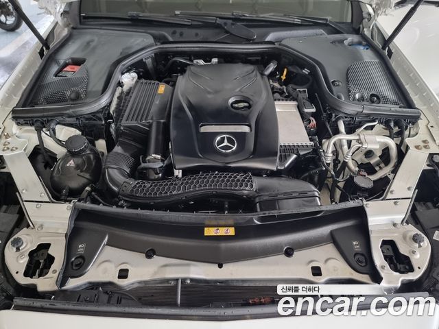Mercedes-Benz E-Class (W213) E300 4MATIC Avnatgarde 2019 — фото 16