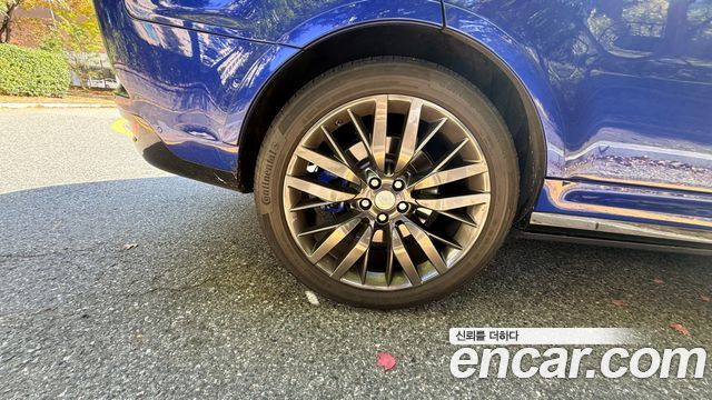 Land Rover Range Rover Sport (II) 5.0 SVR 2017 — фото 6