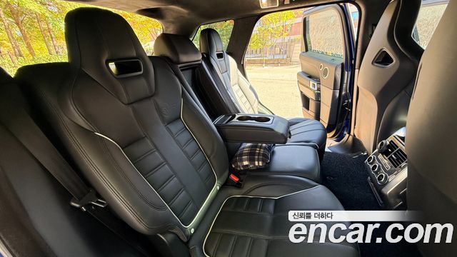 Land Rover Range Rover Sport (II) 5.0 SVR 2017 — фото 10