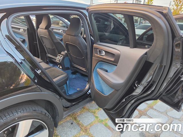 Volvo C40 Recharge Twin Ultimate 2024 — фото 9