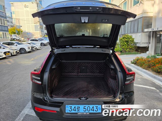 Volvo C40 Recharge Twin Ultimate 2024 — фото 22