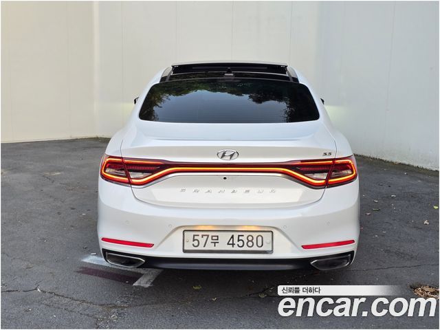 Hyundai Grandeur (IG) 3.3 Celebrity 2018 — фото 4