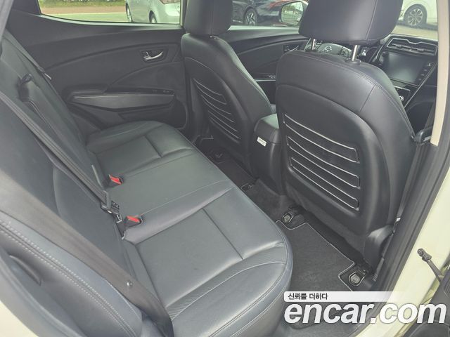 KG Mobility (SsangYong) Very New Tivoli Gasoline 1.5 2WD V3 2022 — фото 17
