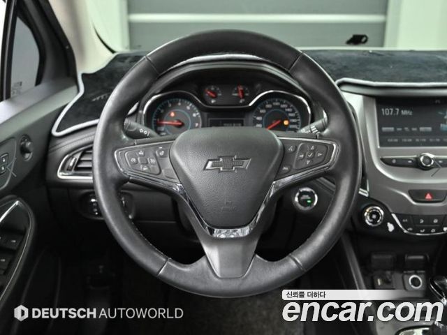 Chevrolet Cruze 1.4 Turbo LT Deluxe 2017 — фото 17