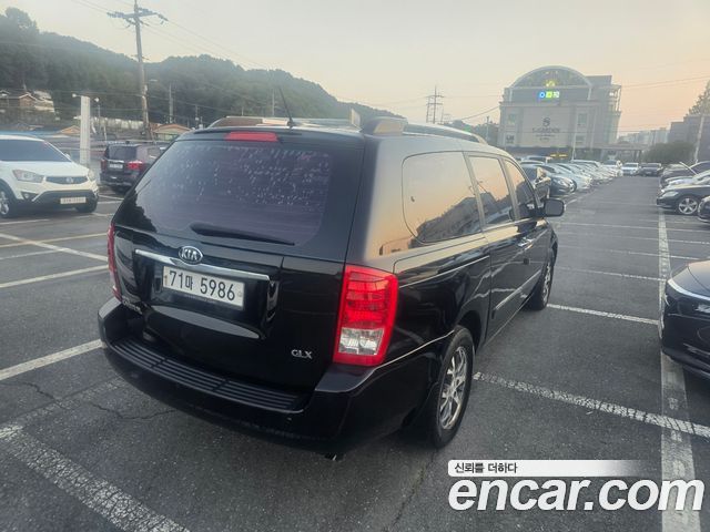 Kia Carnival R Grand Carnival GLX Luxury 2013 — фото 2