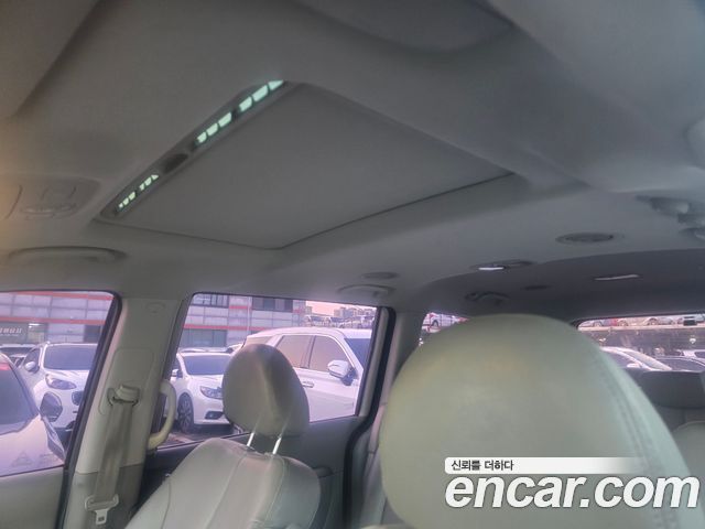 Kia Carnival R Grand Carnival GLX Luxury 2013 — фото 15