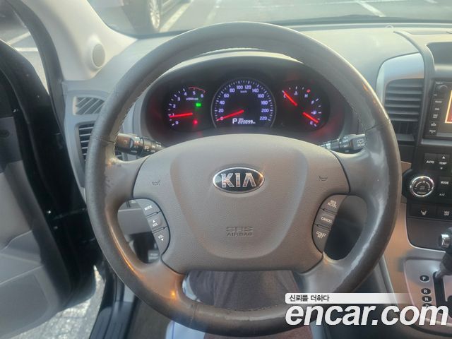Kia Carnival R Grand Carnival GLX Luxury 2013 — фото 17