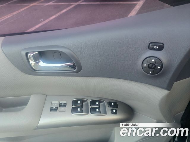 Kia Carnival R Grand Carnival GLX Luxury 2013 — фото 22